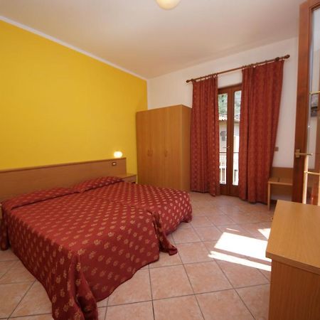 Hotel Alpi Malcesine Ngoại thất bức ảnh