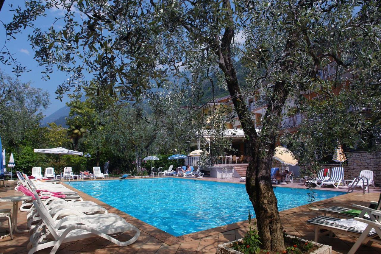Hotel Alpi Malcesine Ngoại thất bức ảnh