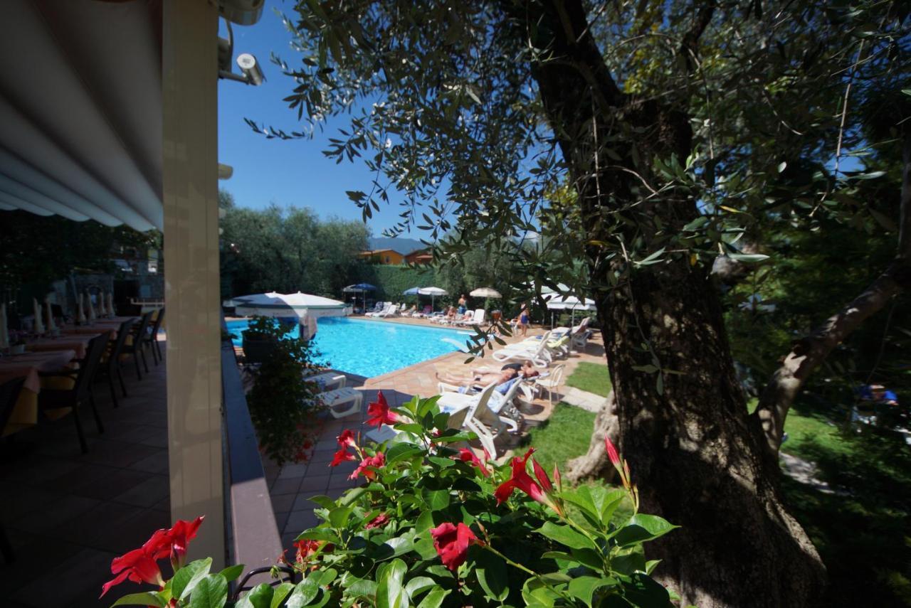 Hotel Alpi Malcesine Ngoại thất bức ảnh