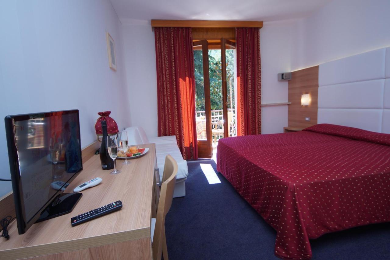 Hotel Alpi Malcesine Ngoại thất bức ảnh