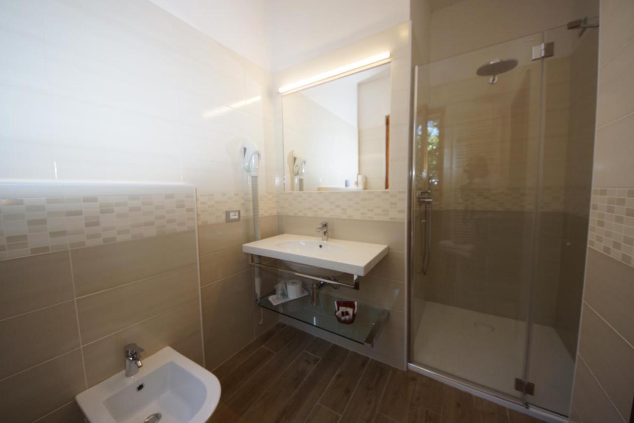 Hotel Alpi Malcesine Ngoại thất bức ảnh