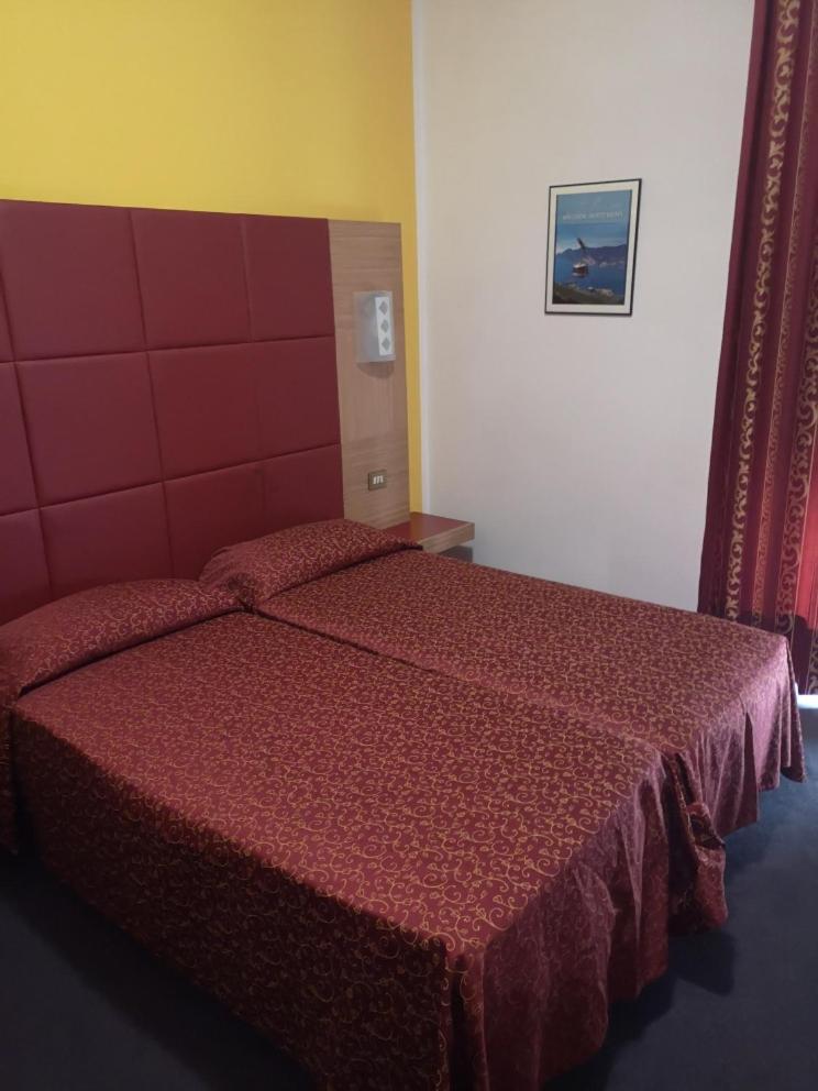 Hotel Alpi Malcesine Phòng bức ảnh