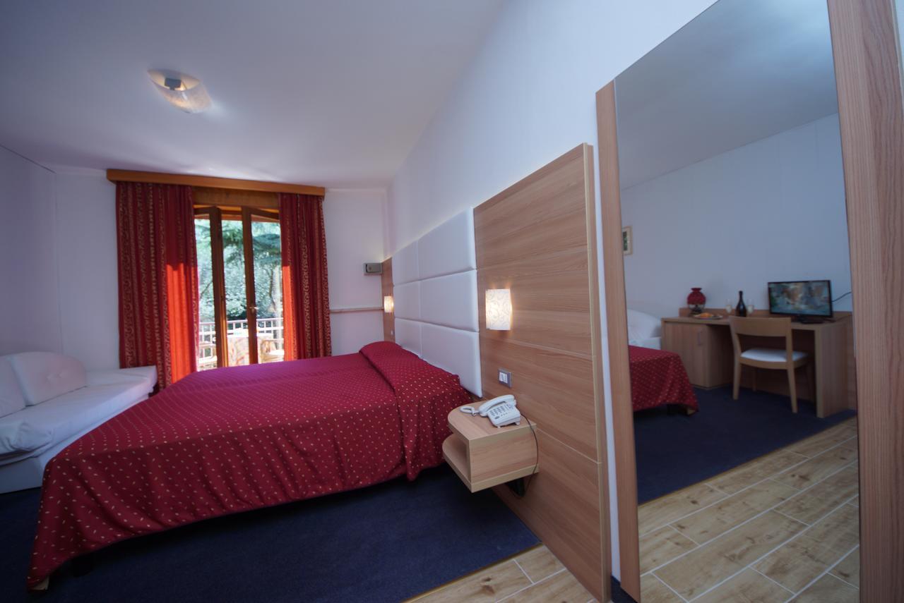 Hotel Alpi Malcesine Ngoại thất bức ảnh