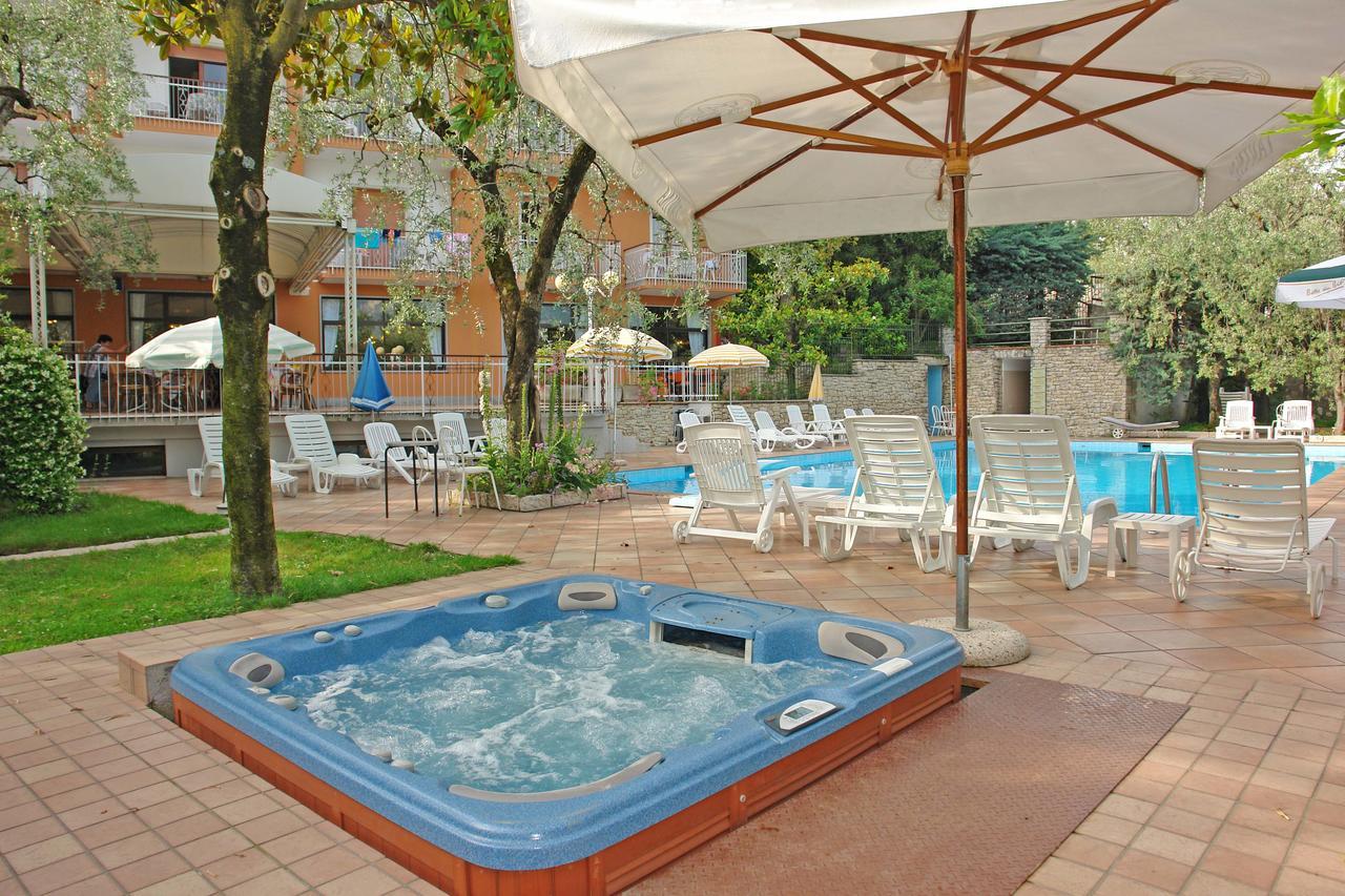 Hotel Alpi Malcesine Ngoại thất bức ảnh