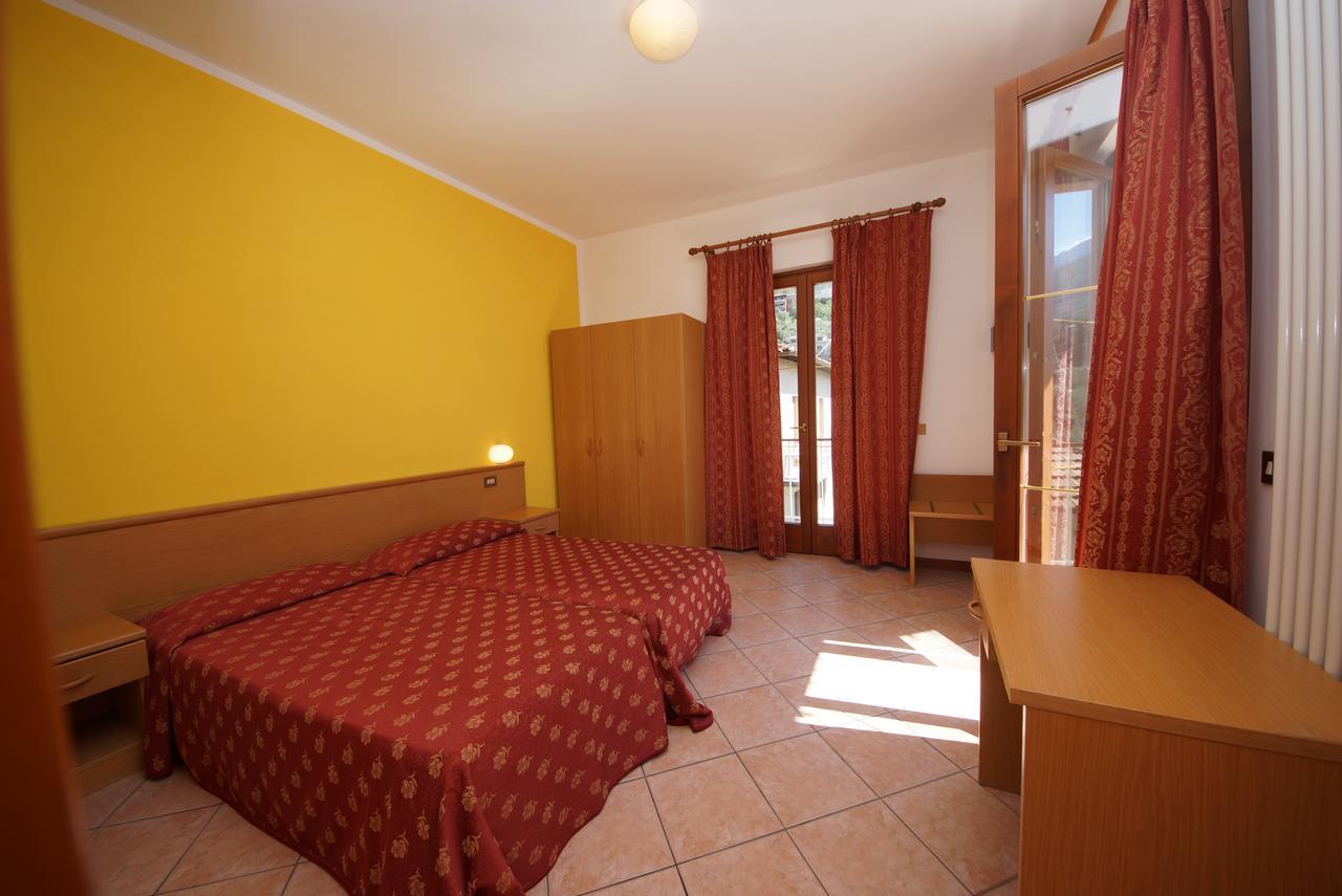 Hotel Alpi Malcesine Ngoại thất bức ảnh