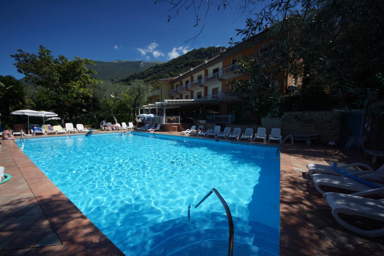 Hotel Alpi Malcesine Ngoại thất bức ảnh